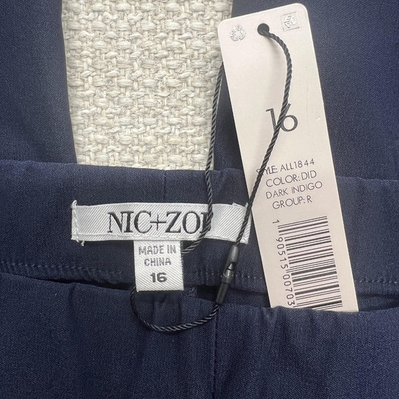 NIC+ZOE Pants Womens 16 Blue Navy Wide Leg Polished Wonder Stretch Crop Pull Ons - Picture 4 of 7